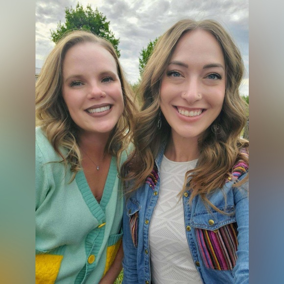 Meet your Posher, Aly - Picture 5 of 5